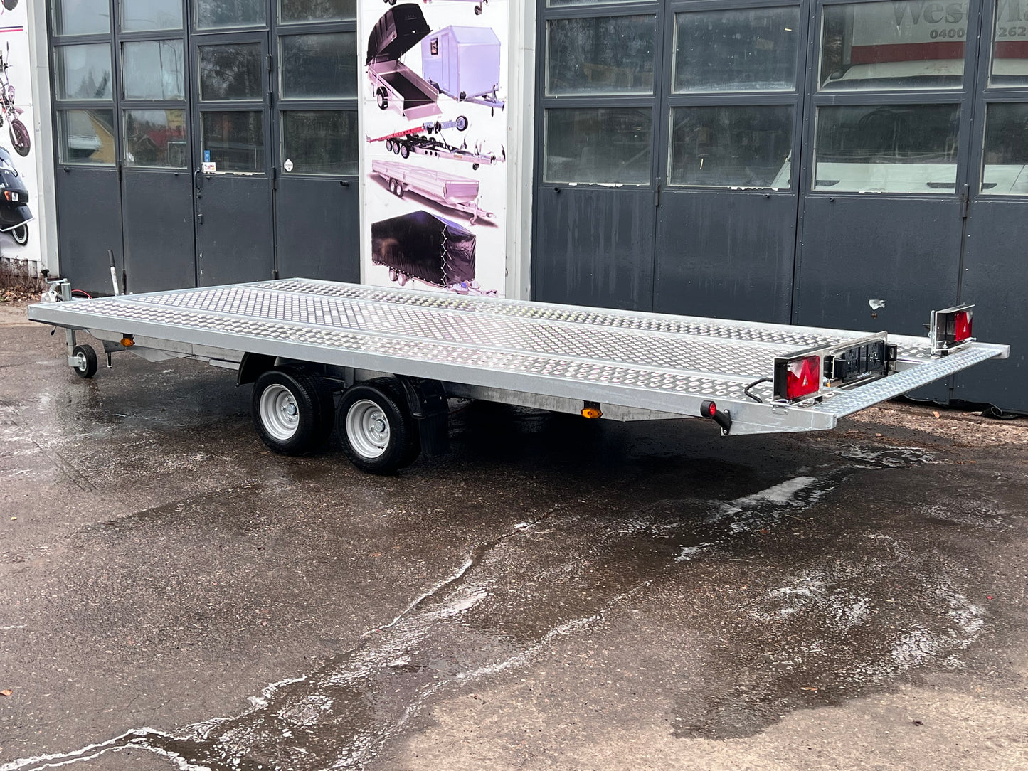 SATURN 4,7X2,1 3500KG ALU