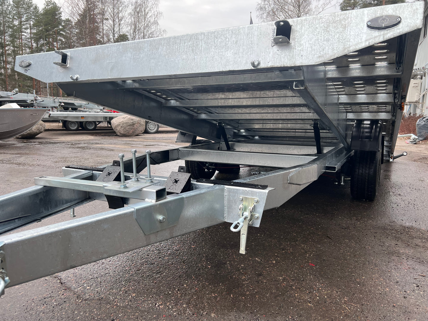 SATURN 4,7X2,1 3500KG ALU