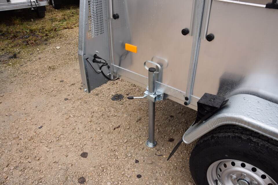 Eläinten kuljetus kärry VT1326H