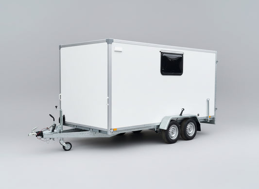 Koppikärry 4X2X1,9 pariovet, käyntiovi, 1x ikkunaa (80x50)(2700-3500kg)