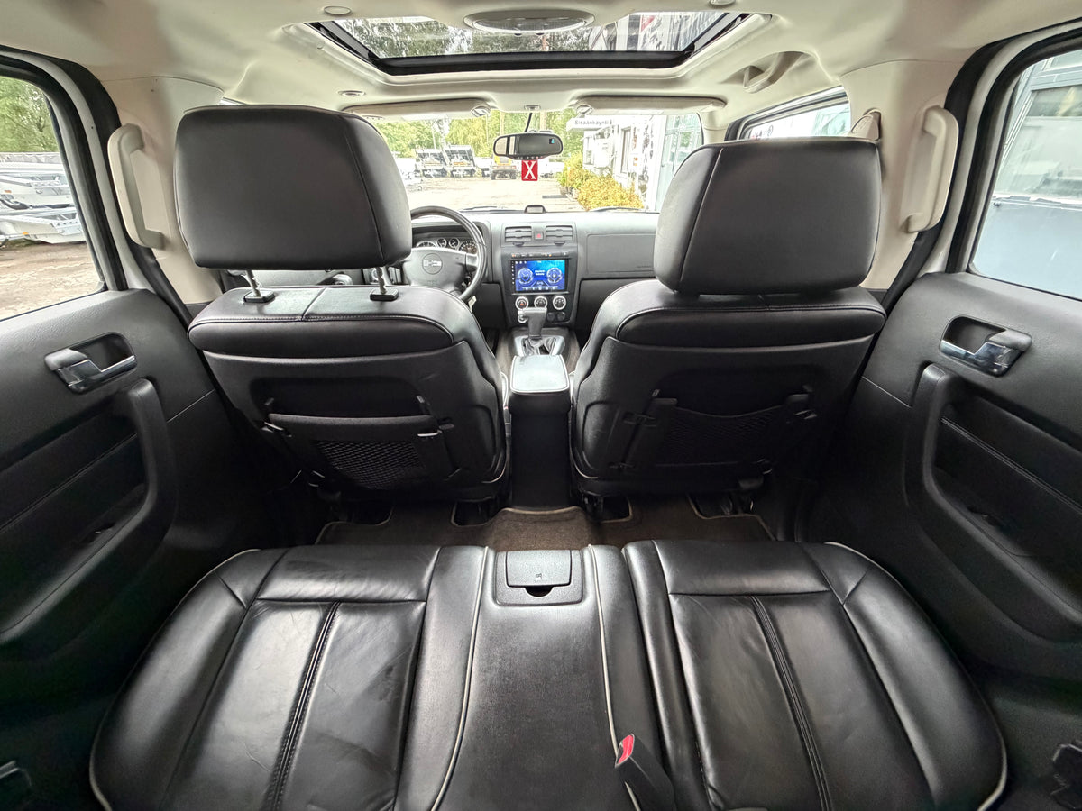 NJA-780 Hummer H3