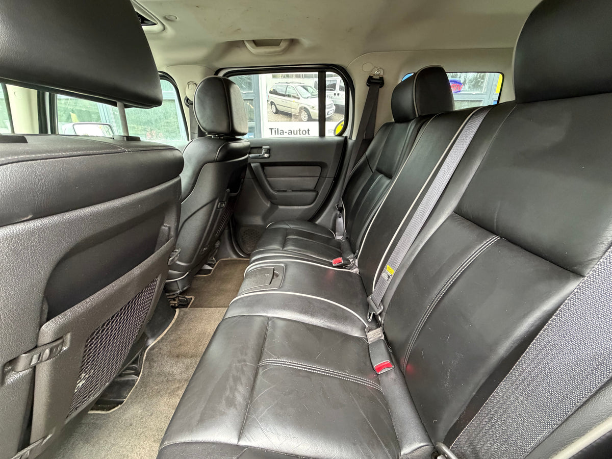 NJA-780 Hummer H3