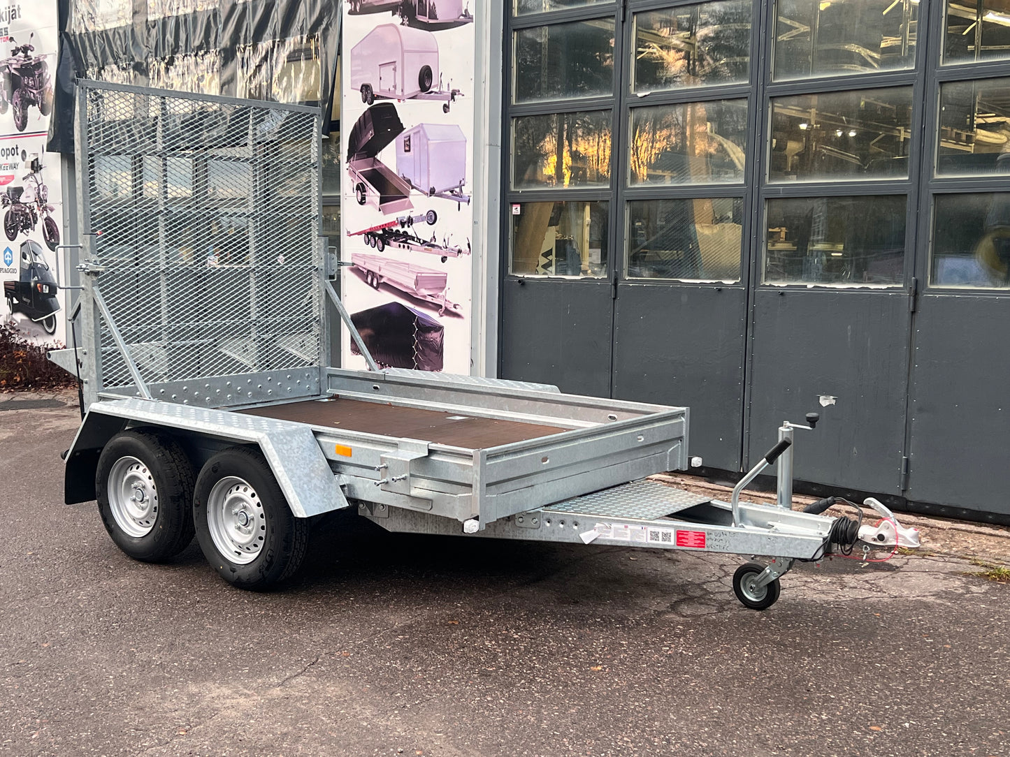 Koparka K2527 255x155x18 2700kg