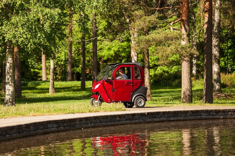 Kontio Motors Autokruiser, Burgundy PUN.