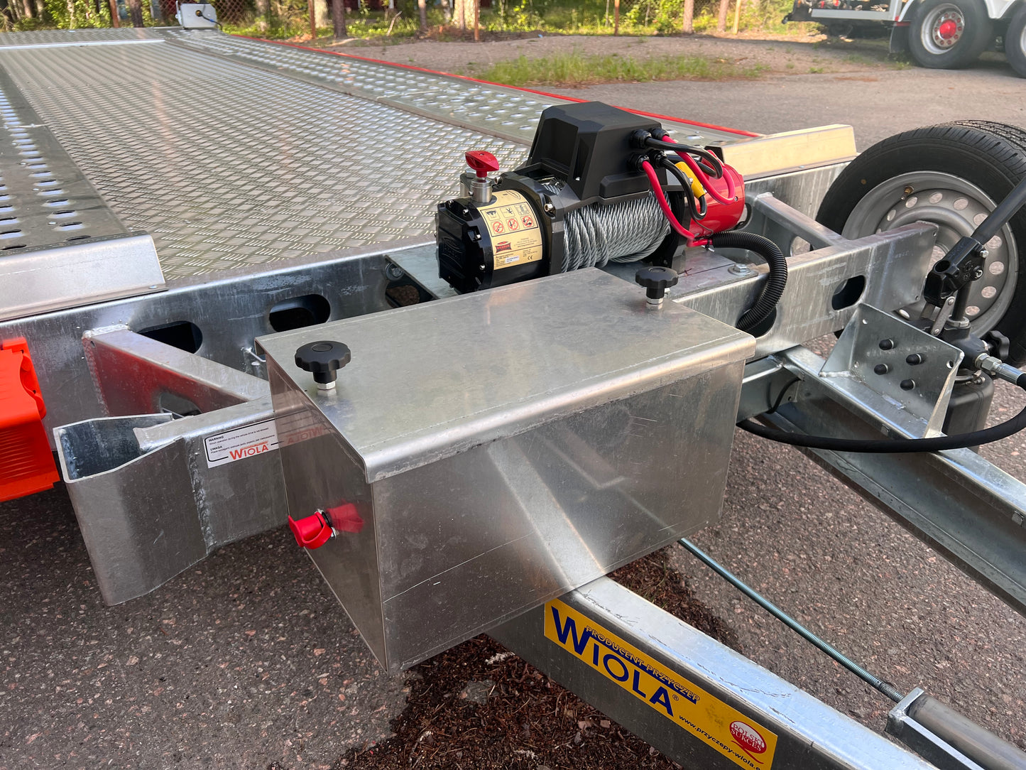 Dragon 12000HD Sähkövinssi 5443kg