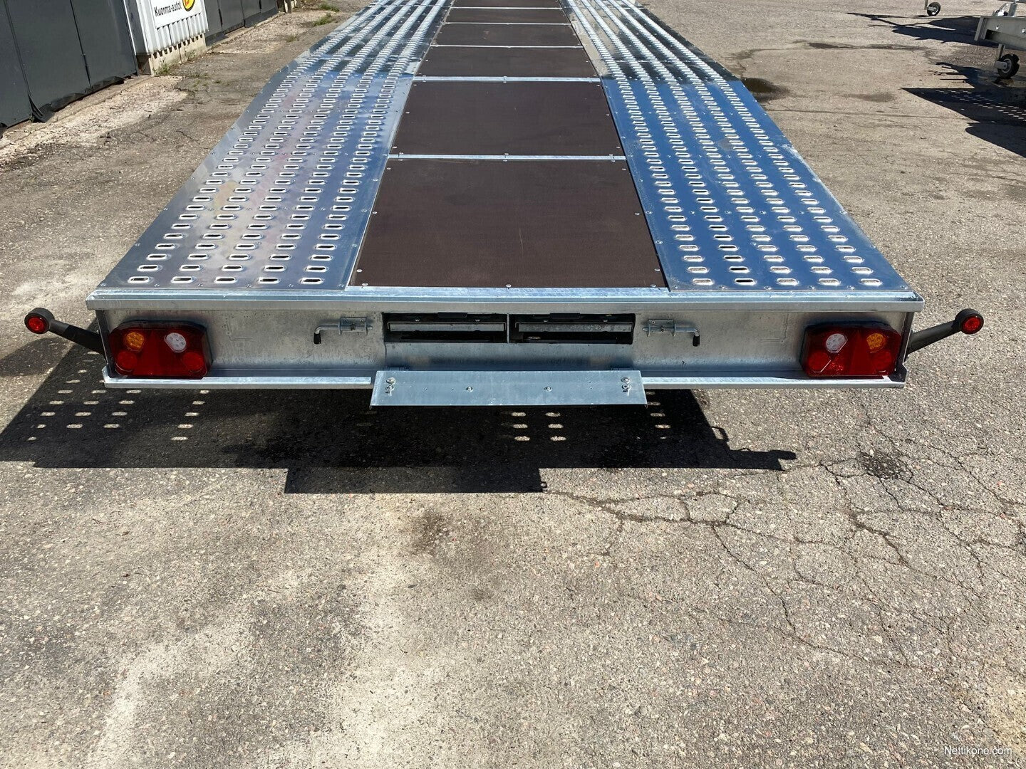 Indiana Traileri ECO 8X2,1 3500KG 3-akselinen