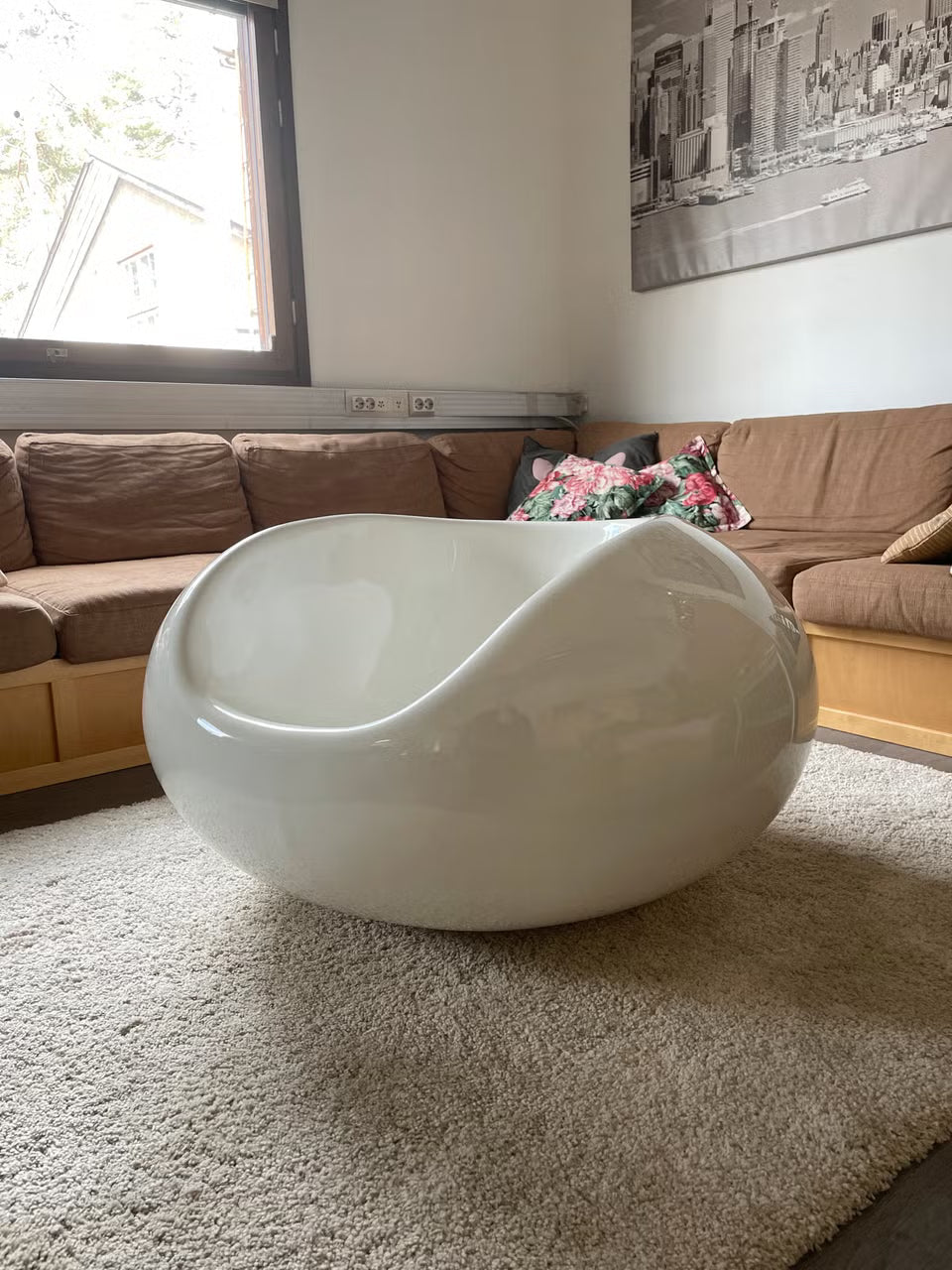 Pastilli tyylinen tuoli valkoinen