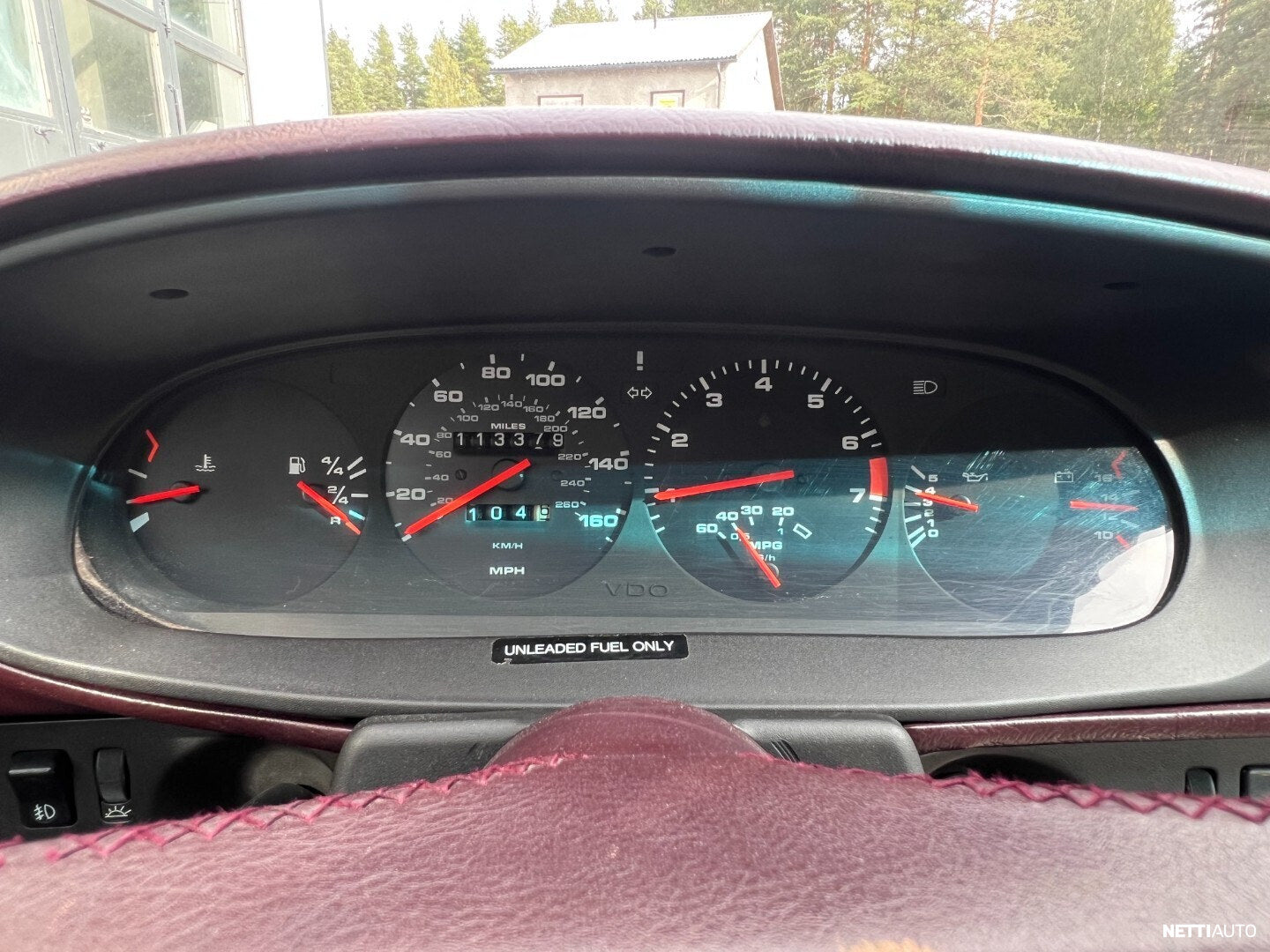 Porsche 944